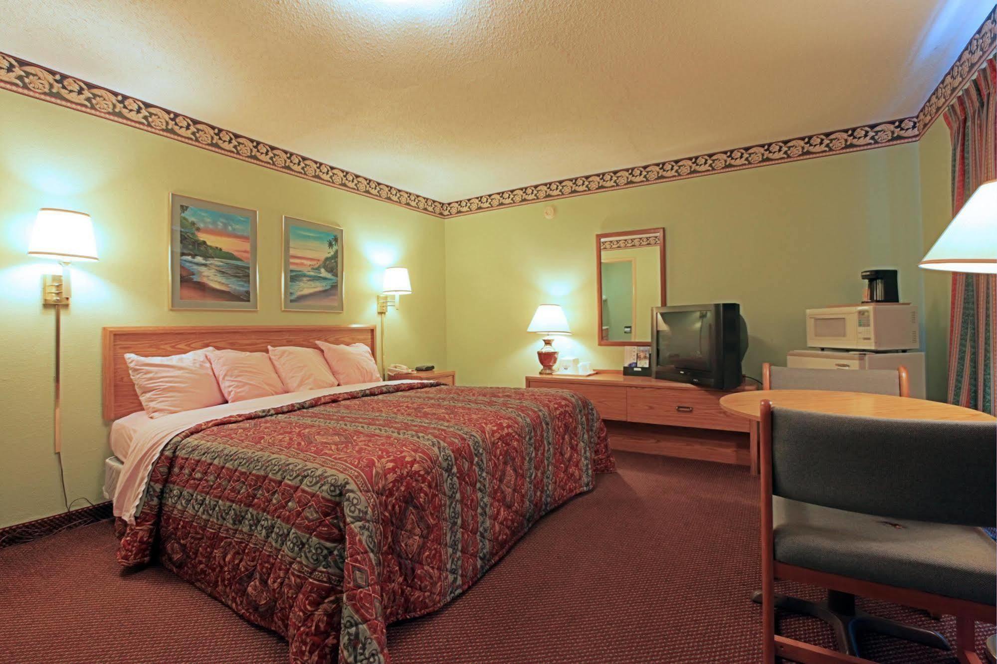 Regency Inn Fayetteville 部屋 写真