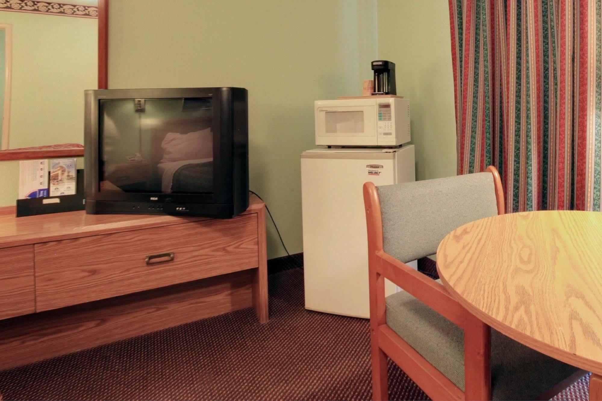 Regency Inn Fayetteville 部屋 写真